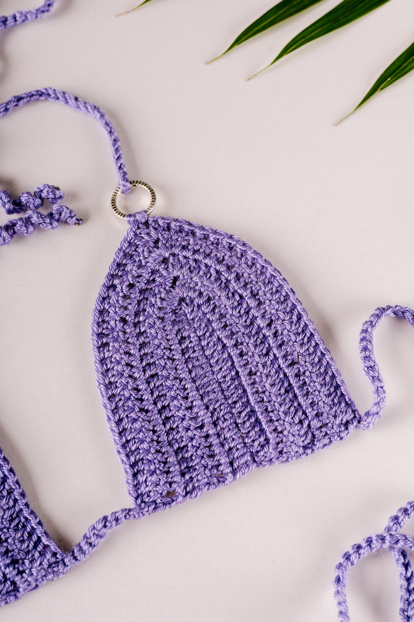 BIQUÍNI LAVANDA COM FERRAGENS